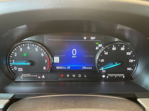 Used 2023 Ford Explorer XLT w/ Equipment Group 202A RWD image 6