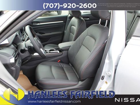 New 2025 Nissan Altima 2.5 SR w/ SR Premium Package FWD image 12