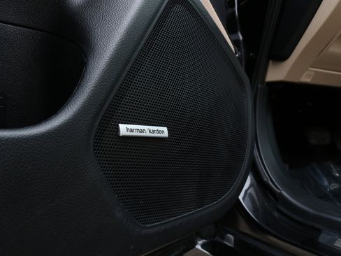 Used 2015 Subaru Legacy 2.5i Limited image 19