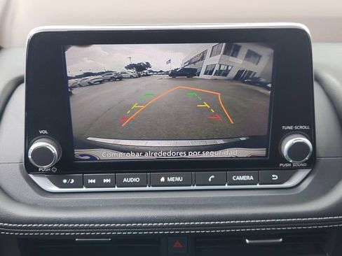 Used 2023 Nissan Rogue SV FWD image 14
