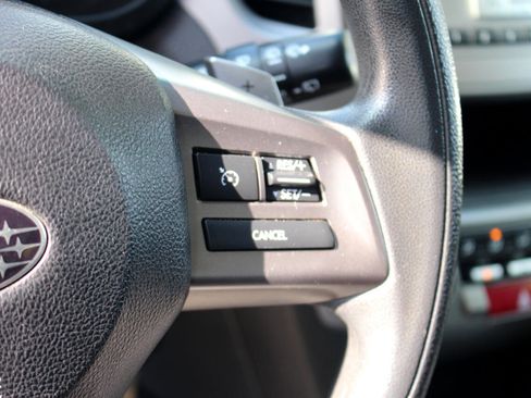 Used 2014 Subaru Outback 2.5i w/ Alloy Wheel Package image 19