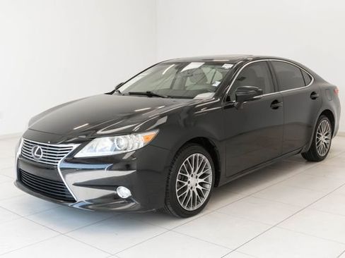 Used 2013 Lexus ES 350 w/ Luxury Pkg FWD image 6