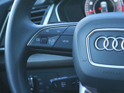 Used 2025 Audi Q5 2.0T Premium Plus image 23