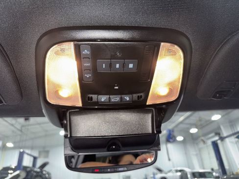 Used 2024 Dodge Durango GT image 23