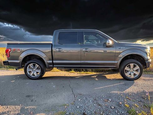 Used 2015 Ford F150 Platinum w/ FX4 Off-Road Package AWD/4WD image 7