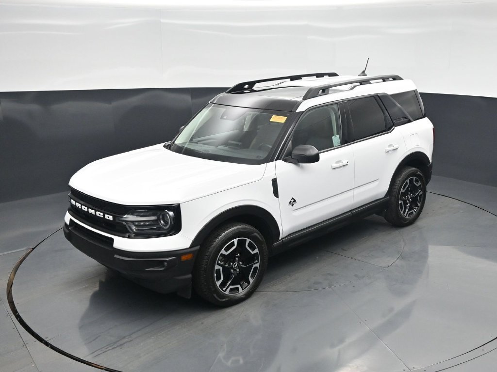 Certified 2023 Ford Bronco Sport Outer Banks w/ Tech Package AWD/4WD image 35