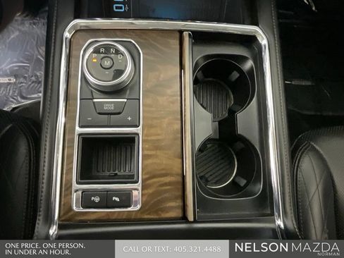 Used 2018 Ford Expedition Platinum RWD image 43