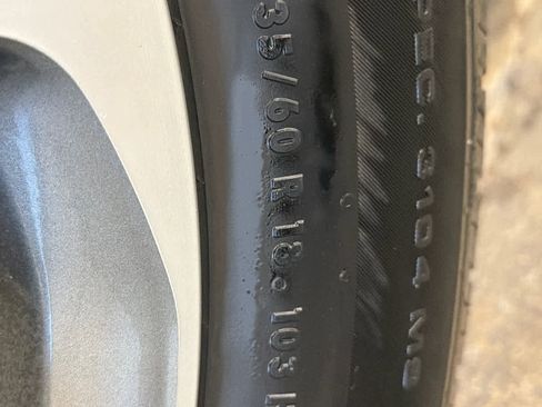 Used 2023 Buick Envision Essence image 12