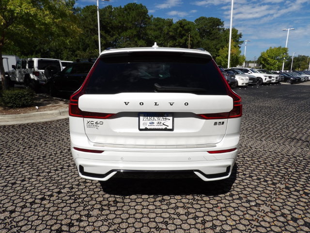 Certified 2026 Volvo XC60 B5 Plus AWD/4WD image 9