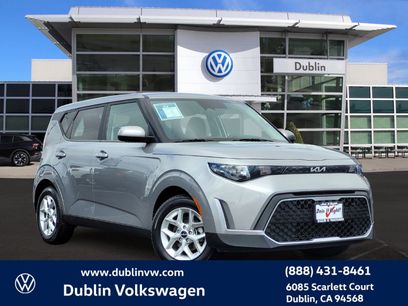 Used 2023 Kia Soul LX w/ Option Group 015