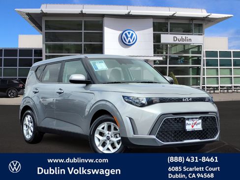 Used 2023 Kia Soul LX w/ Option Group 015 image 1