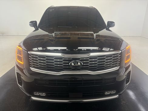 Used 2020 Kia Telluride SX w/ SX Prestige Package image 4