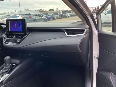 Used 2024 Toyota Corolla LE image 18