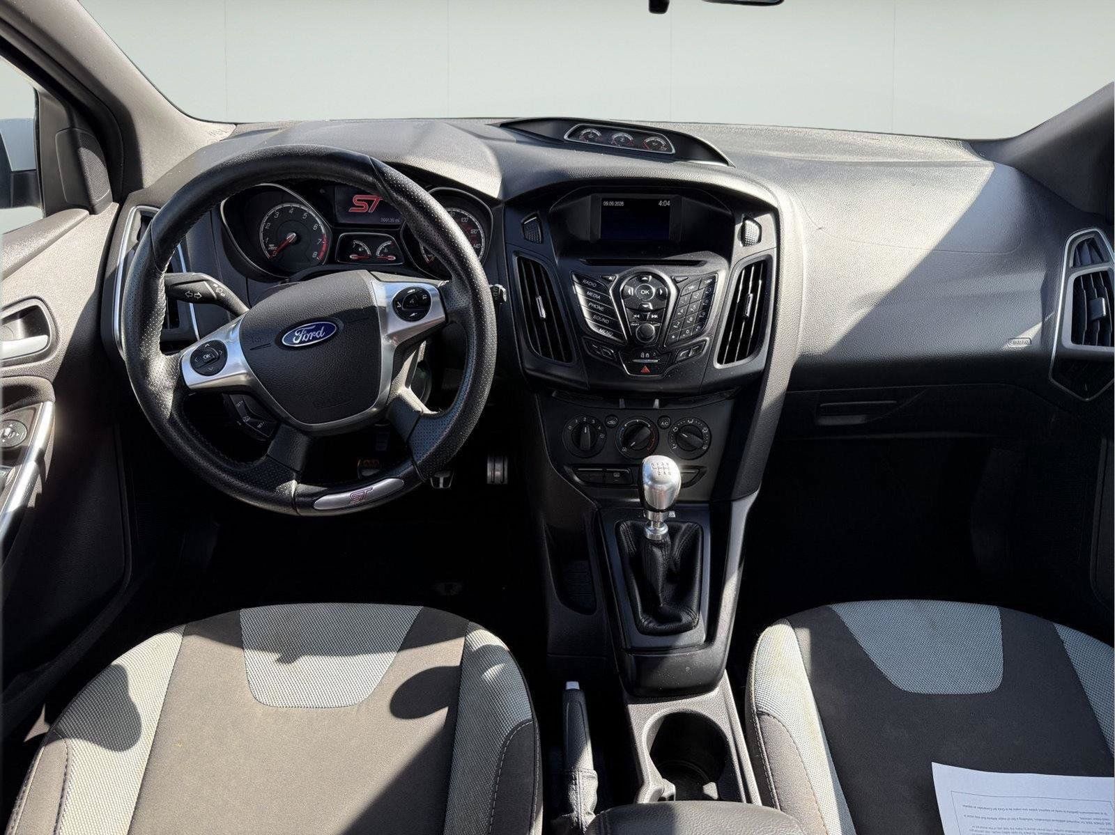 Used 2014 Ford Focus ST FWD image 15