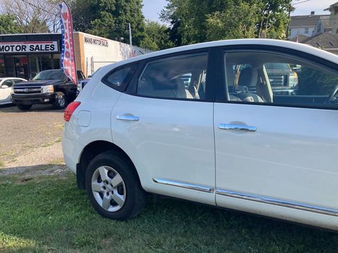 Used 2015 Nissan Rogue S image 4