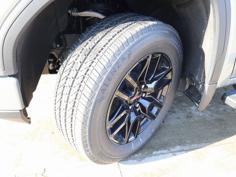 New 2026 GMC Sierra 1500 Elevation image 44