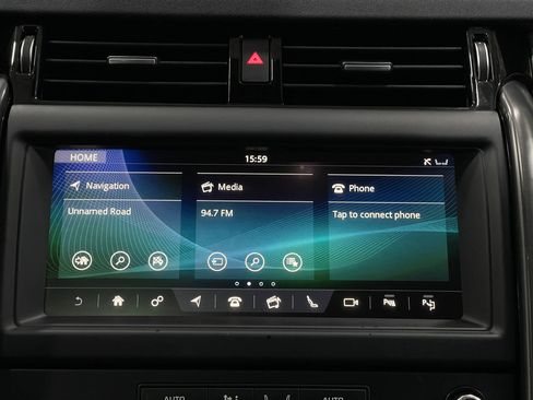 Used 2020 Land Rover Discovery Landmark image 24