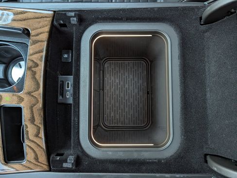 Used 2023 Cadillac Escalade Sport Platinum w/ LPO, Floor Liner Package image 27