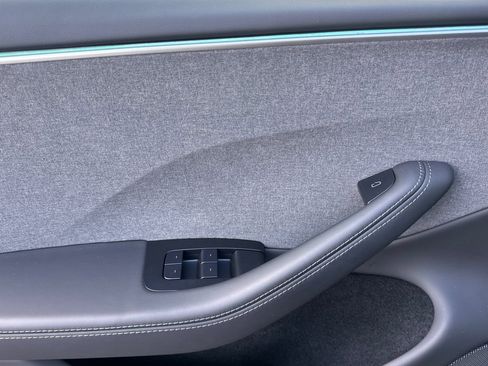 Used 2024 Tesla Model 3 Standard Range image 15