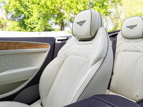 Used 2022 Bentley Continental GT Mulliner AWD/4WD image 18