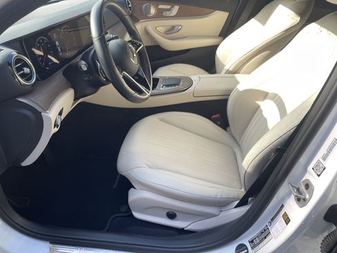 Used 2023 Mercedes-Benz E 350 Sedan image 19