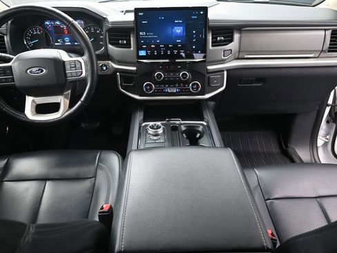 Used 2024 Ford Expedition XLT RWD image 27