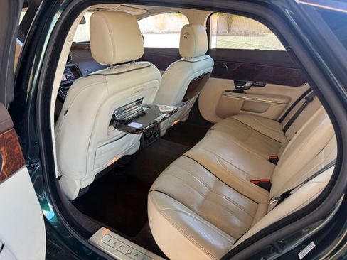 Used 2012 Jaguar XJ L RWD image 31