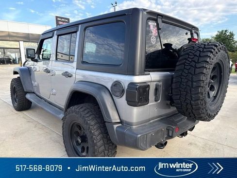 Used 2018 Jeep Wrangler Unlimited Sport S AWD/4WD image 9