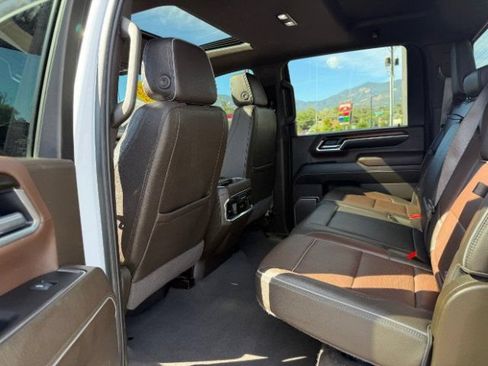 Used 2025 GMC Sierra 2500 Denali w/ Denali Reserve Package AWD/4WD image 34