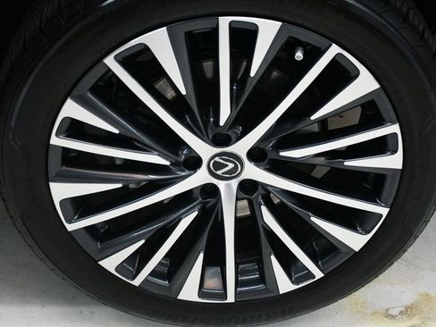 Used 2023 Lexus RX 350 FWD image 18