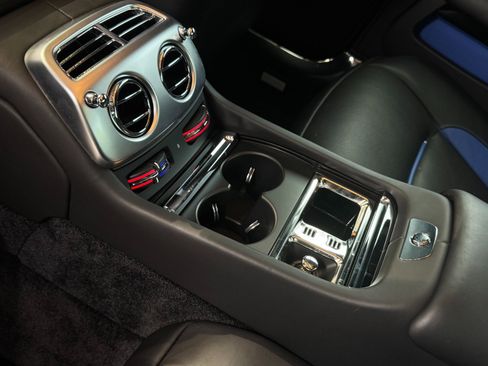 Used 2016 Rolls-Royce Wraith RWD image 28