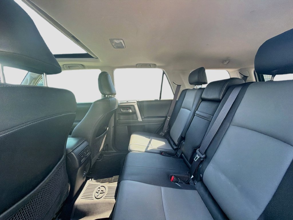 Used 2020 Toyota 4Runner SR5 Premium w/ Moonroof Package AWD/4WD image 26