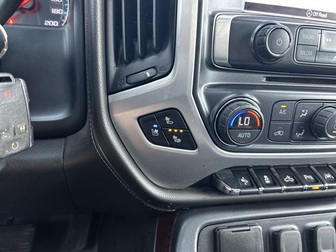 Used 2018 GMC Sierra 1500 SLT AWD/4WD image 23