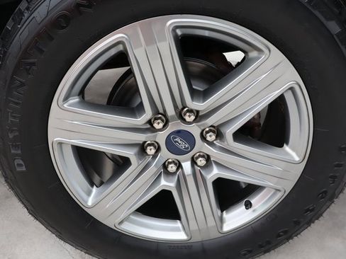 Used 2019 Ford F150 XLT w/ Equipment Group 302A Luxury image 42