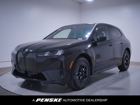 Used 2026 BMW iX xDrive60 w/ Premium Package AWD/4WD image 1