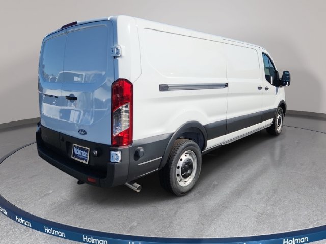 New 2026 Ford Transit 250 Low Roof w/ Load Area Protection Package RWD image 4