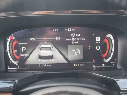 Used 2022 Nissan Pathfinder Platinum w/ Lighting Package (N92) FWD image 26