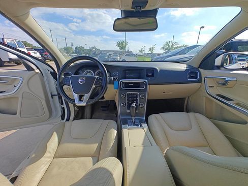 Used 2012 Volvo S60 T5 FWD image 9