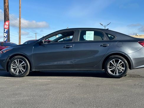 Used 2024 Kia Forte LXS image 8