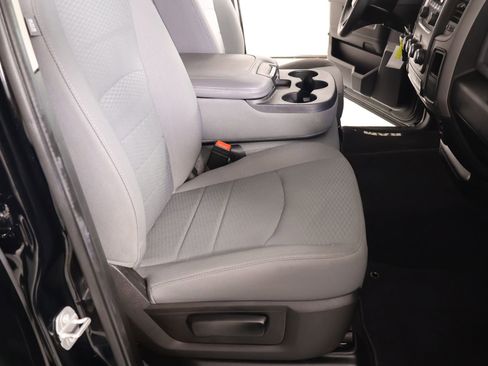 Used 2020 RAM 1500 Tradesman w/ Chrome Plus Package RWD image 11