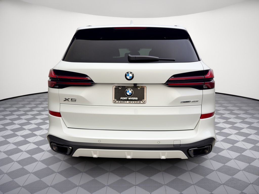 Used 2026 BMW X5 sDrive40i w/ M Sport Package RWD image 11