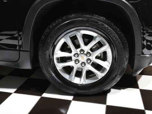 Used 2018 Chevrolet Traverse LT AWD/4WD image 30