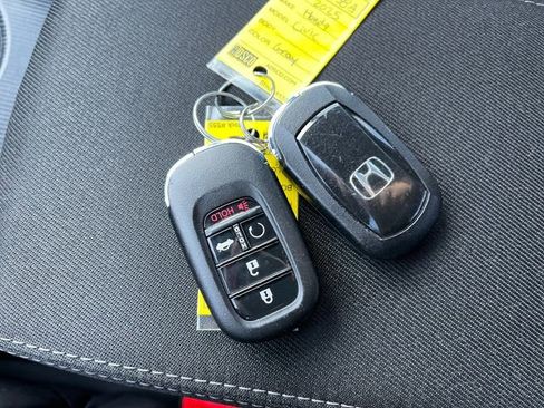 Used 2025 Honda Civic Sport image 29