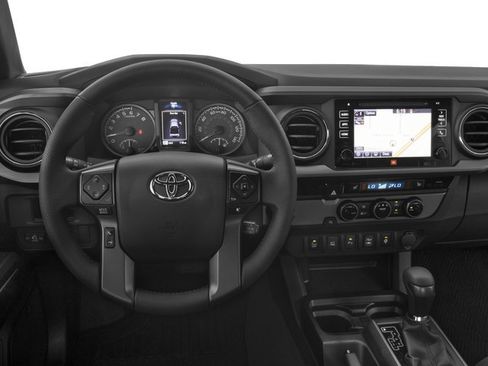Used 2017 Toyota Tacoma TRD Sport w/ Tow Package (A/T) AWD/4WD image 7