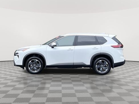Used 2024 Nissan Rogue SV w/ SV Premium Package AWD/4WD image 8