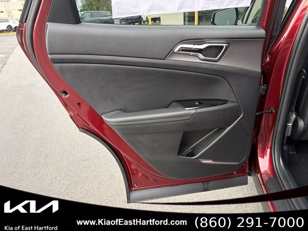 Certified 2024 Kia Sportage SX AWD/4WD image 18