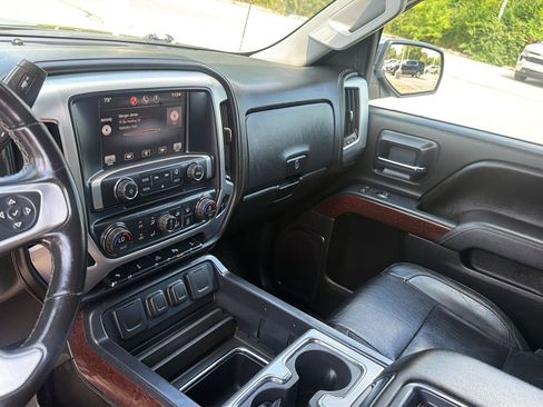 Used 2014 GMC Sierra 1500 SLT w/ SLT Preferred Package AWD/4WD image 16