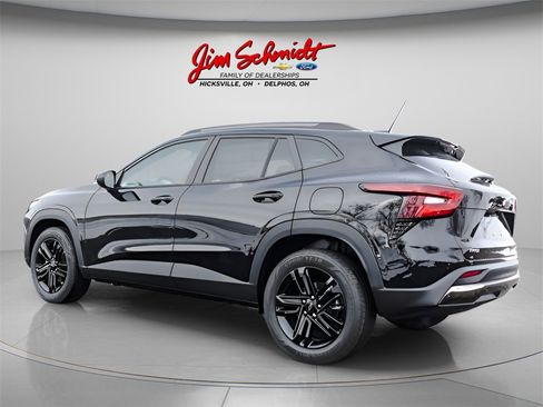 New 2026 Chevrolet Trax ACTIV w/ Sunroof Package image 4