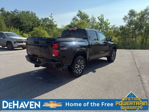 Used 2023 Chevrolet Colorado Z71 w/ Z71 Convenience Package 2 AWD/4WD image 6