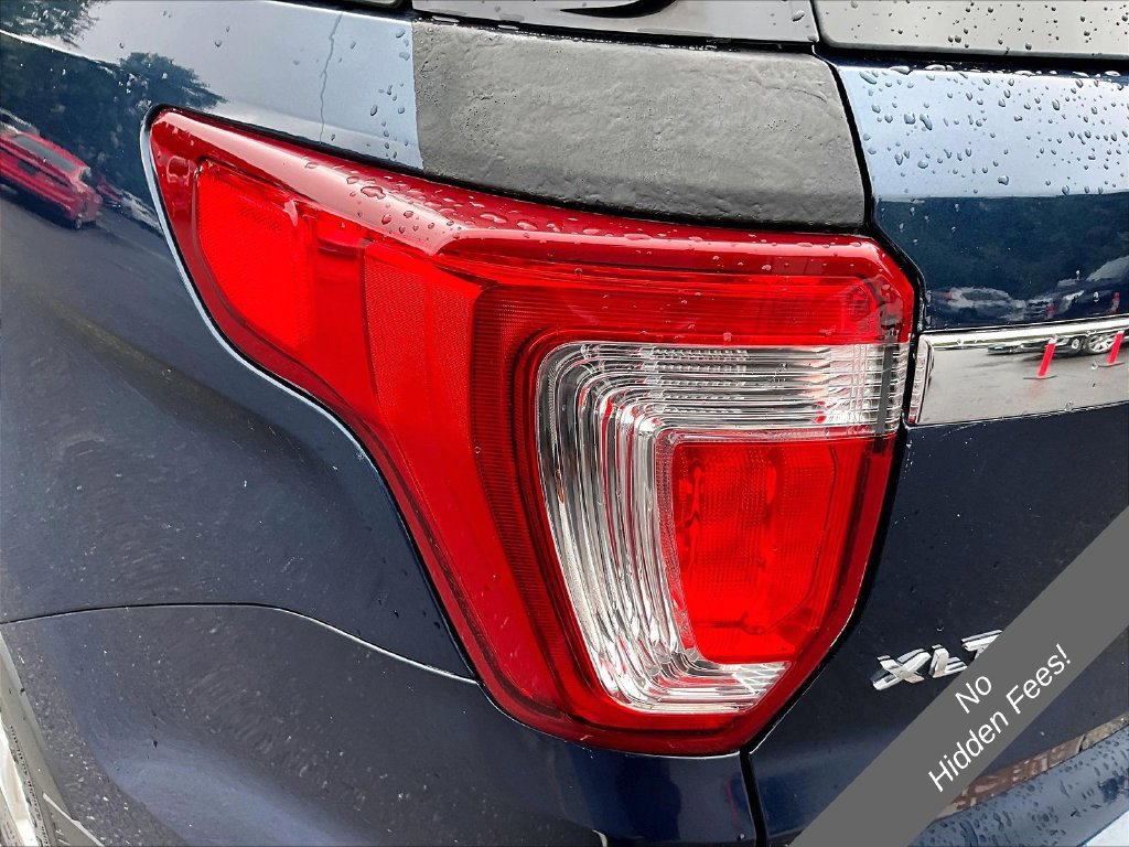 Used 2017 Ford Explorer XLT AWD/4WD image 22